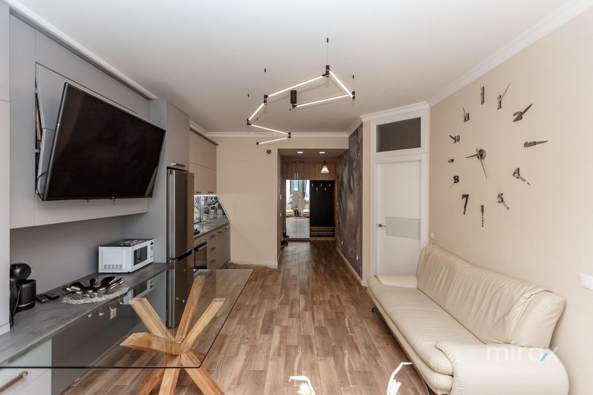 Utra Center Beste Apartment City View Kischinau Exterior foto